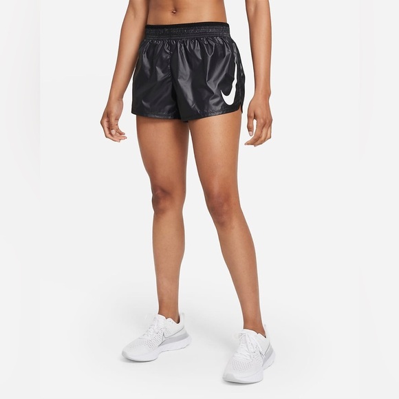 Nike Swoosh Run women’s running shorts size medium - Picture 1 of 15